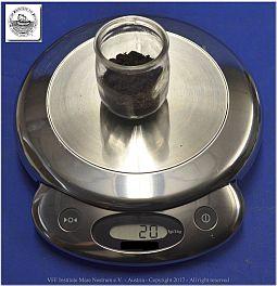 DSF_0962-Weighing-05